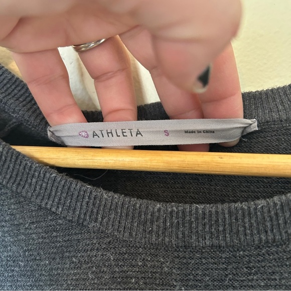 Athleta Classic Crew Neck Sweater Grey Size S - Picture 3 of 8